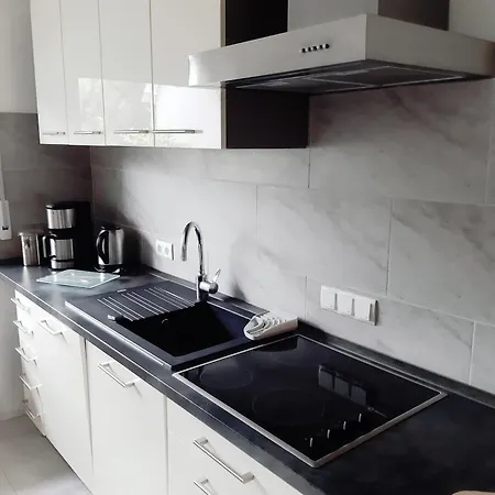 Wiedhoehen アパート Roßbach